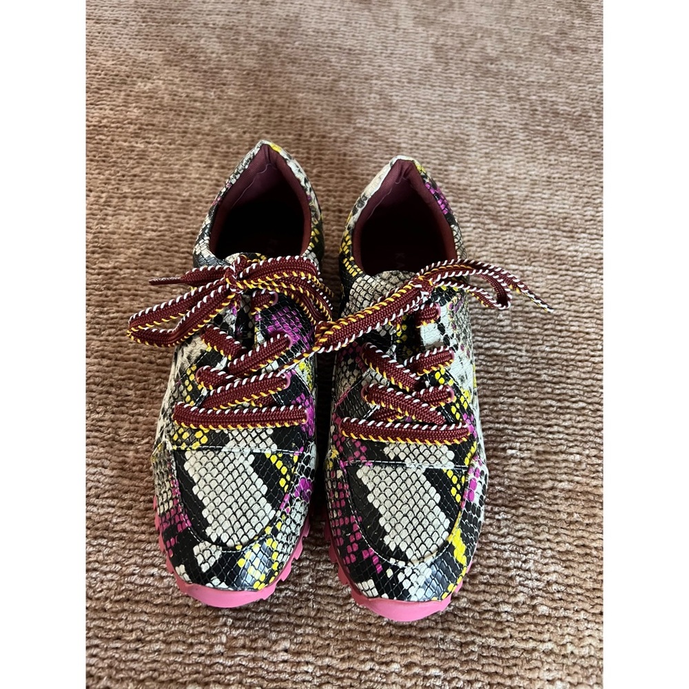 NWOT Katy Perry The Lilia snakeskin sneakers